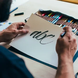 Tu Marca, Tu Identidad